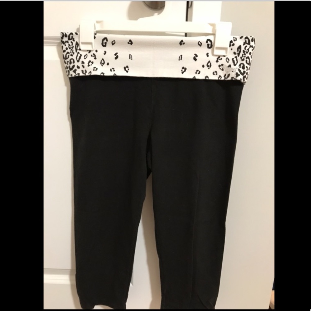 Victoria’s Secret Crop Yoga Pants
